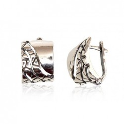 Sidabriniai auskarai ant cilindrinės spynos0