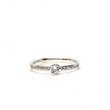 Sidabrinis sužadėtuvių žiedas. Praba: 925°, Metalas: Sidabras, Akmuo: Cirkonai