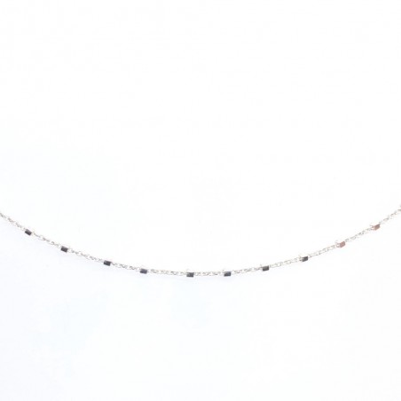 Sidabrinė grandinėlė ant kojos