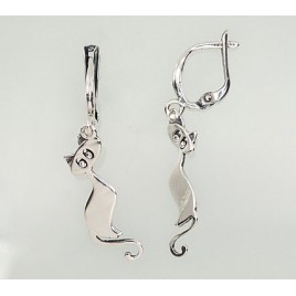 Sidabriniai auskarai ant cilindrinės spynos0