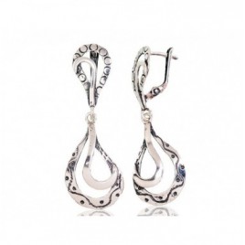 Sidabriniai auskarai ant cilindrinės spynos0