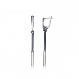 Sidabriniai auskarai ant cilindrinės spynos0