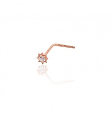 Auksinių auskarų vėrimas į nosį0