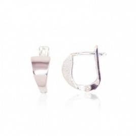 Sidabriniai auskarai ant cilindrinės spynos0