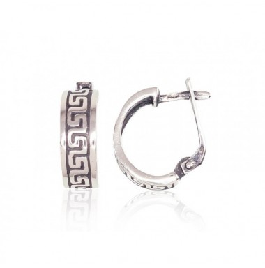 Sidabriniai auskarai ant cilindrinės spynos0