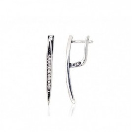 Sidabriniai auskarai ant cilindrinės spynos0