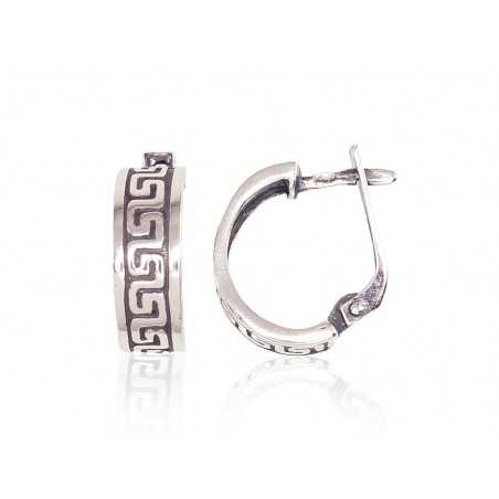 Sidabriniai auskarai ant cilindrinės spynos0