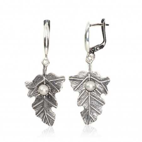 Sidabriniai auskarai ant cilindrinės spynos0