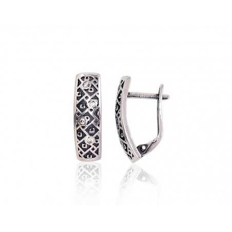 Sidabriniai auskarai ant cilindrinės spynos0